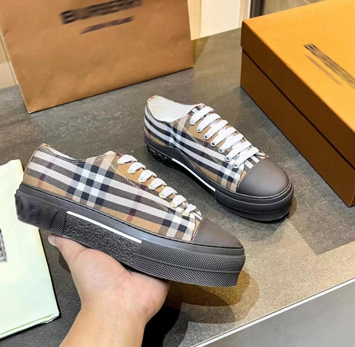 Burberry Sneakers