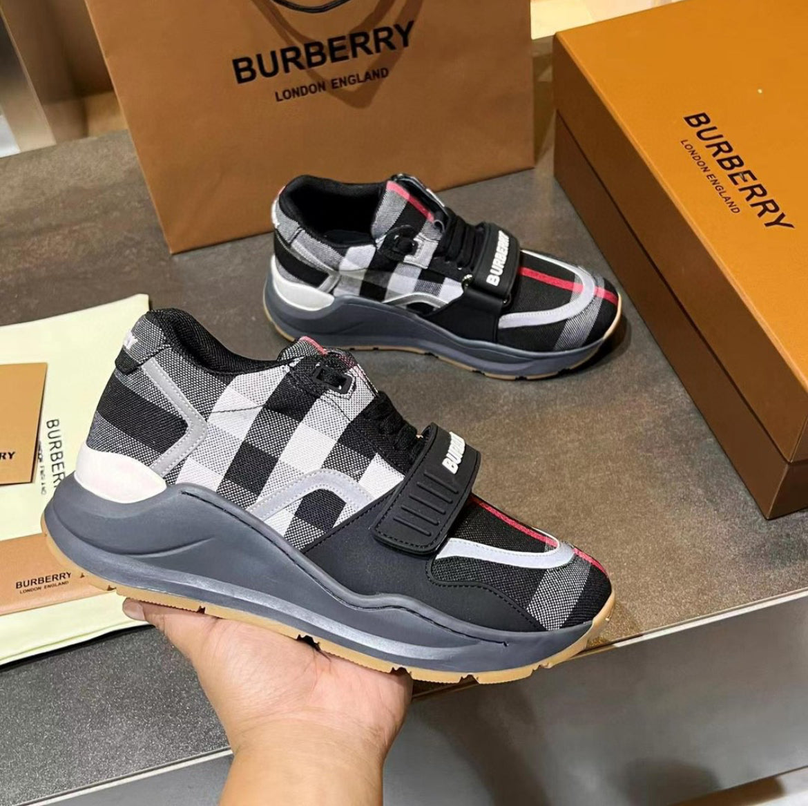 Burberry Sneakers