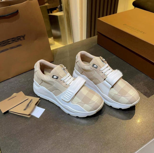 Burberry Sneakers