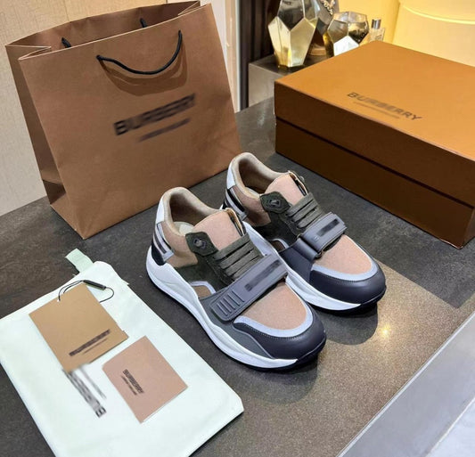 Burberry Sneakers